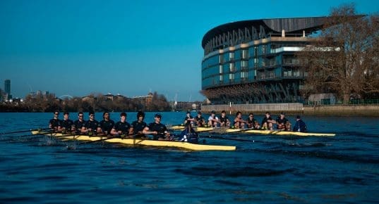 Crews racing past Fulham Pier